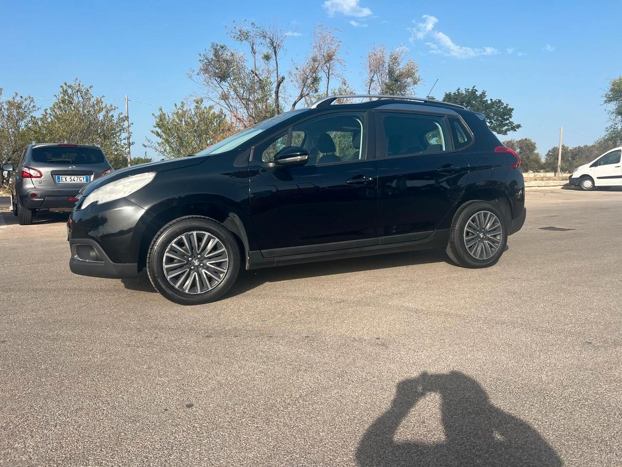 Peugeot 2008 BlueHDi 100 S&S Black Matt