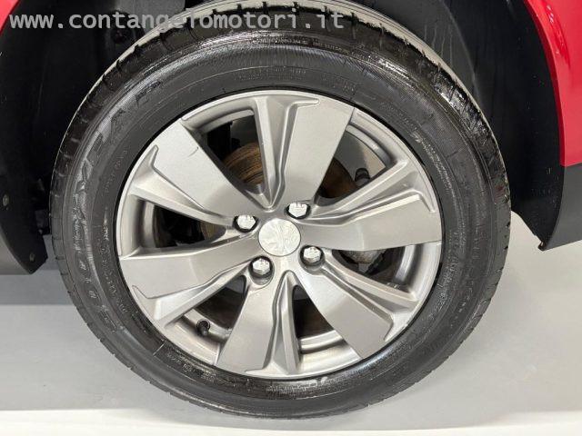 PEUGEOT 2008 PureTech 82