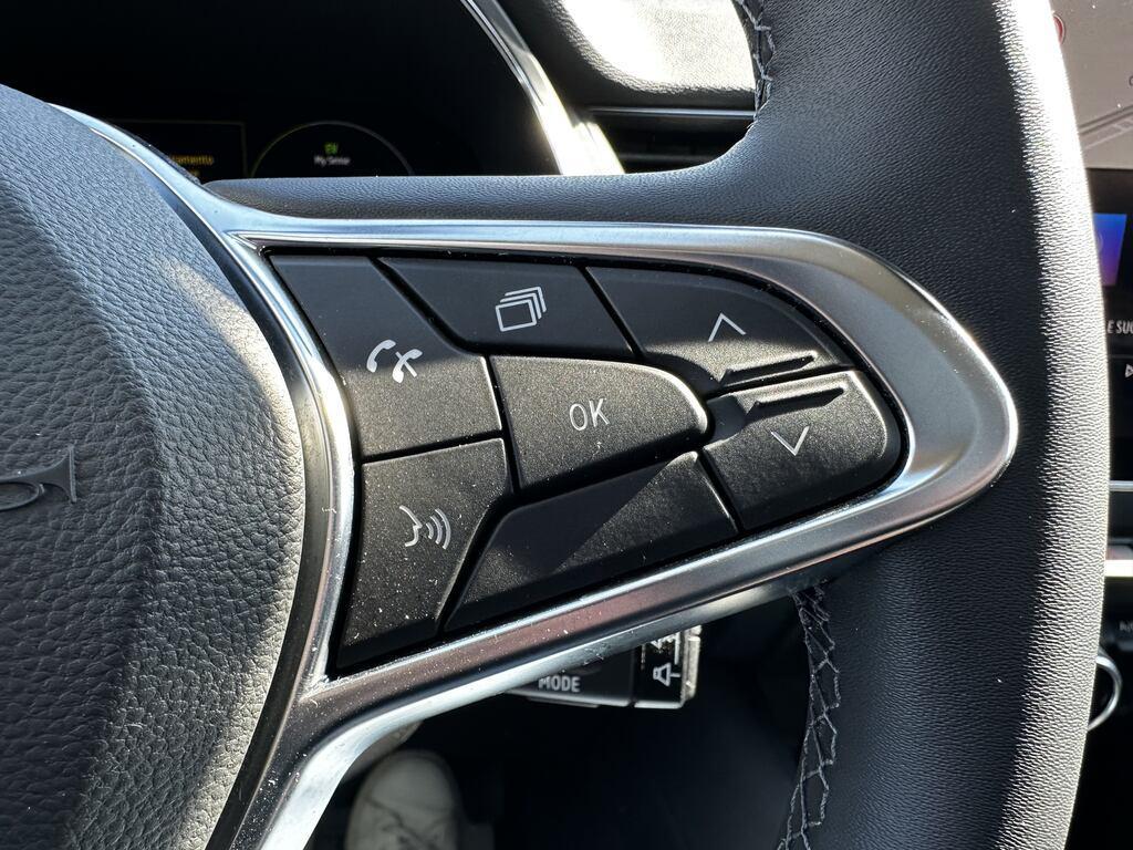 Renault Captur 1.6 Plug-in Hybrid Intens E-Tech Auto