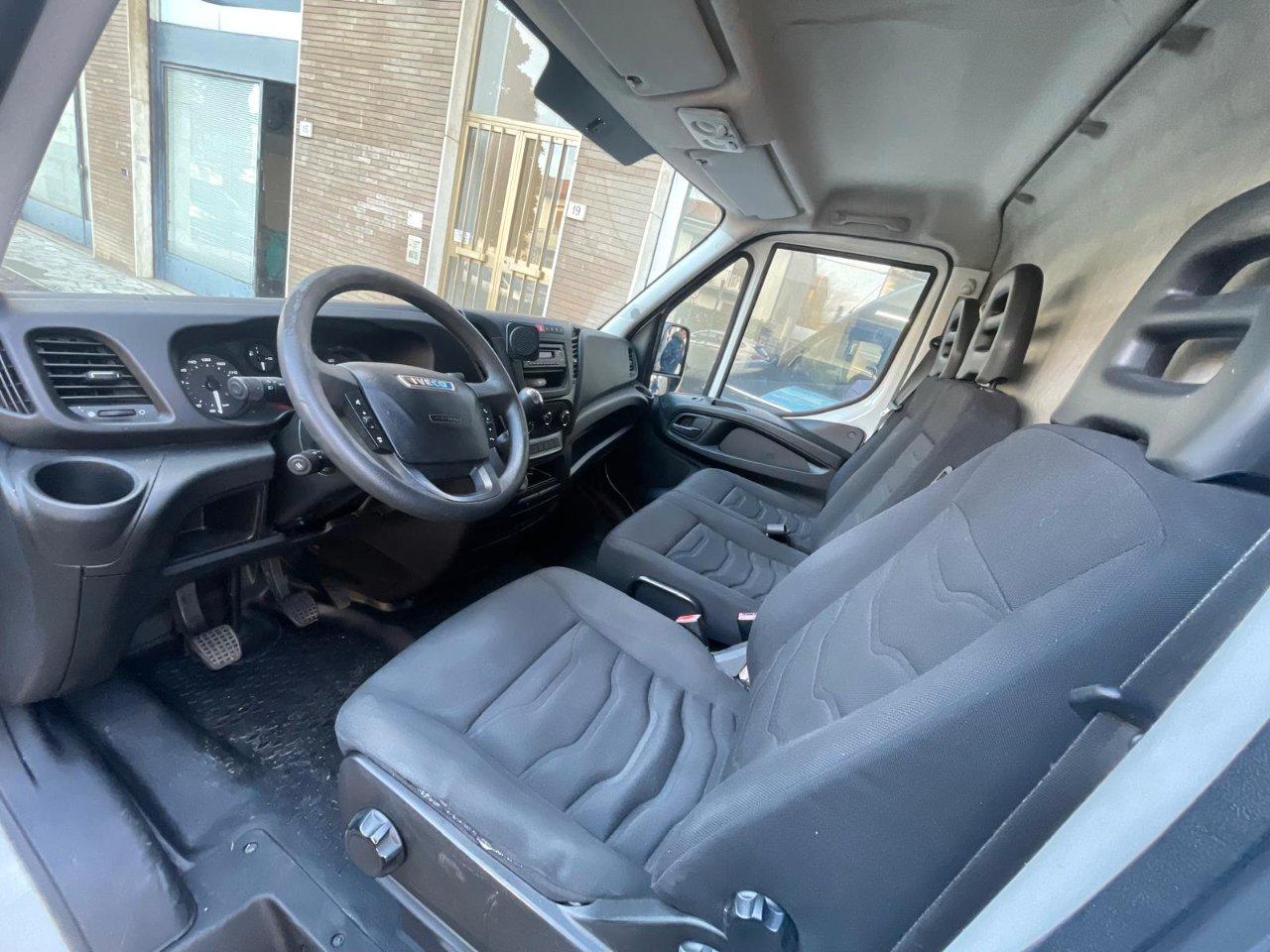 IVECO Daily 35 S15/2.3 V passo lungo tetto alto