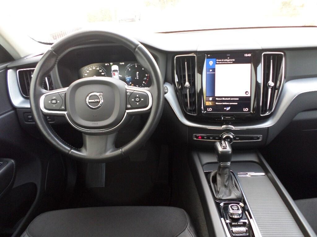 VOLVO XC60 D4 MOMENTUM Km CERTIFICATI