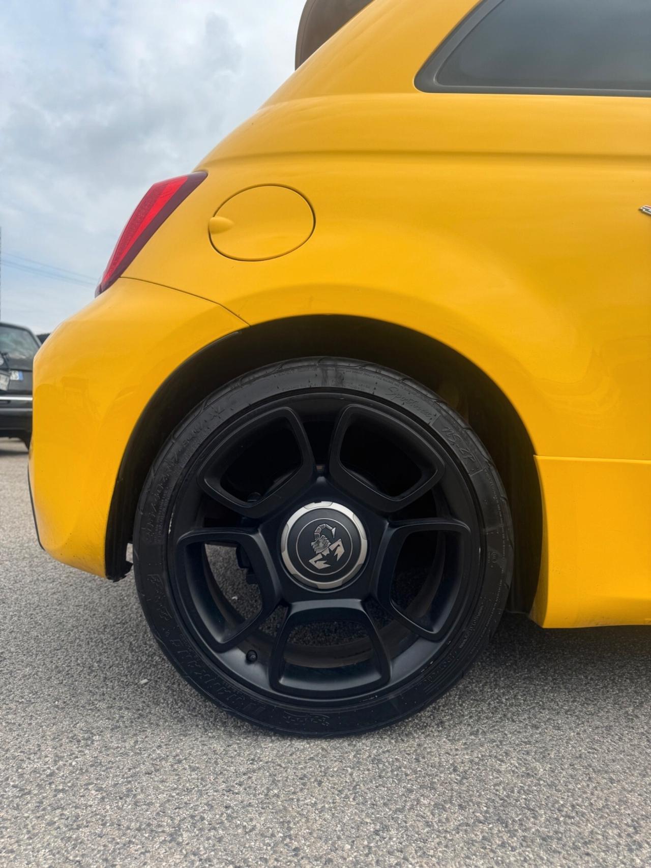 Abarth 595 1.4 Turbo T-Jet 160 CV Pista