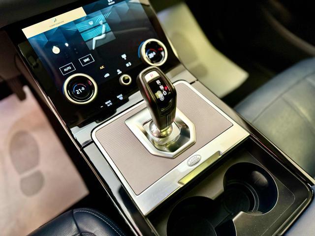 LAND ROVER Range Rover Evoque 2.0D CV AWD Auto R-Dynamic IVA ESPOSTA