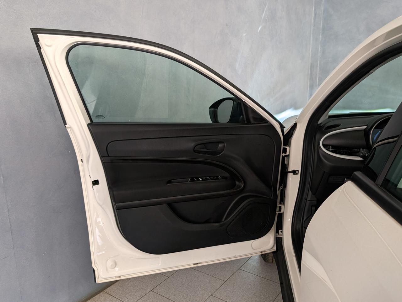 Fiat 600 iv 1.2 Hybrid 100cv Automatic Pop