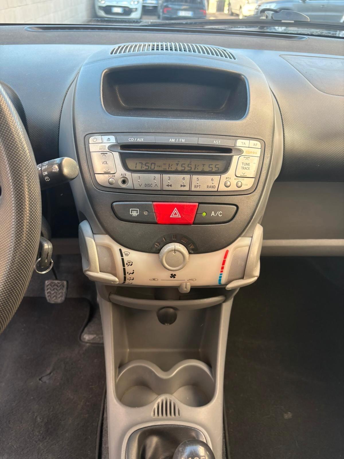 Toyota Aygo 5porte 1.0 68cv SOL CLIMA/RADIO