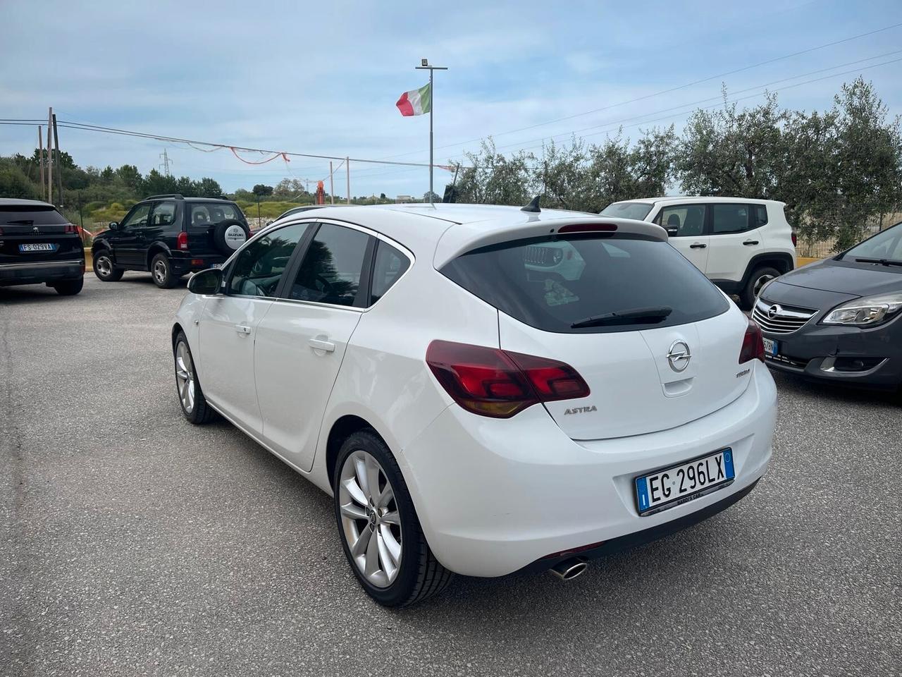 Opel Astra 1.4 Turbo 140CV 5 porte Cosmo