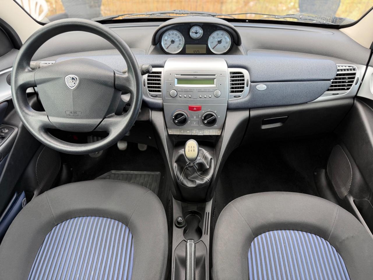 Lancia Ypsilon 1.2 Argento
