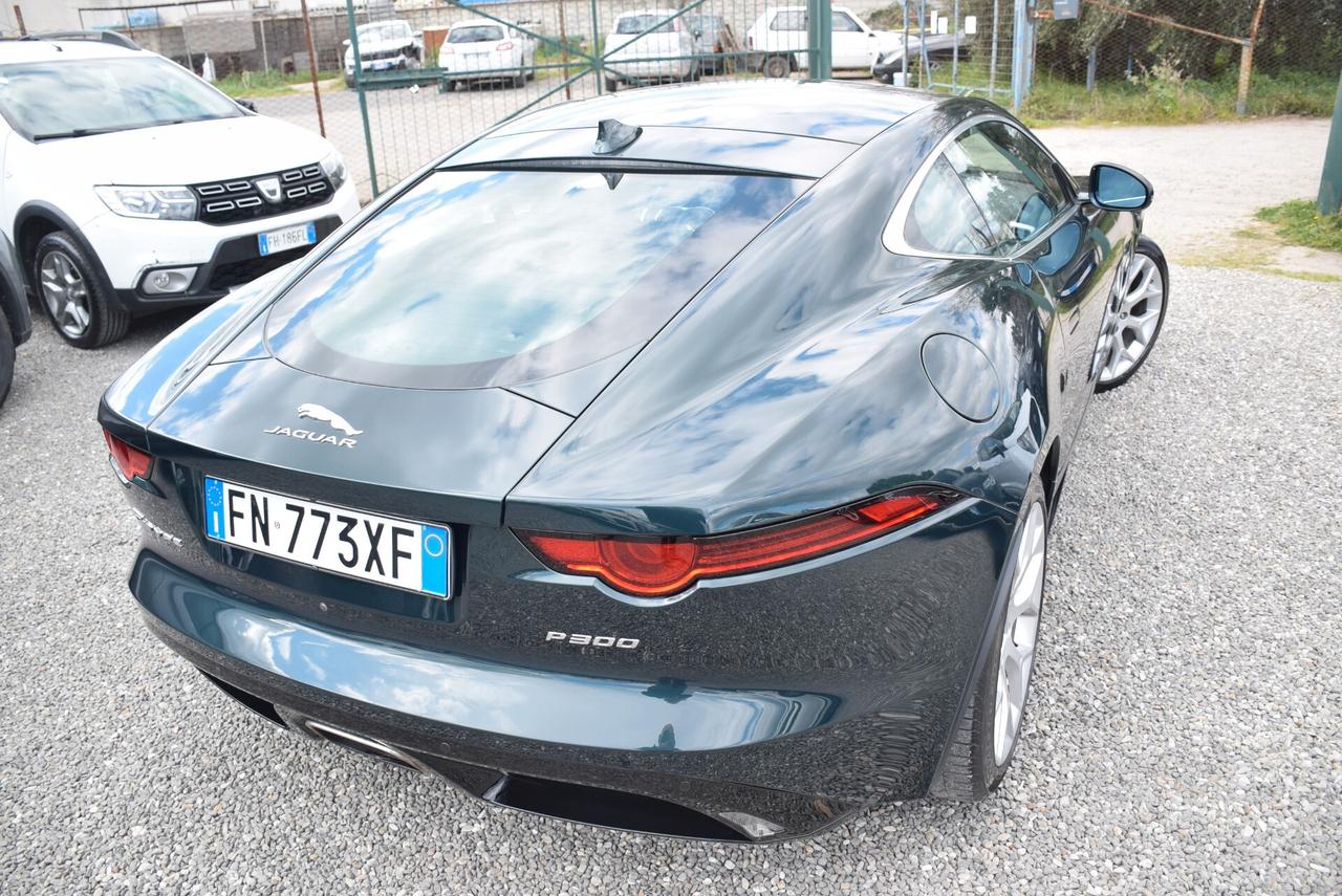 Jaguar F-Type 2.0 300CV aut. Coupé R-Dynamic 21000KM