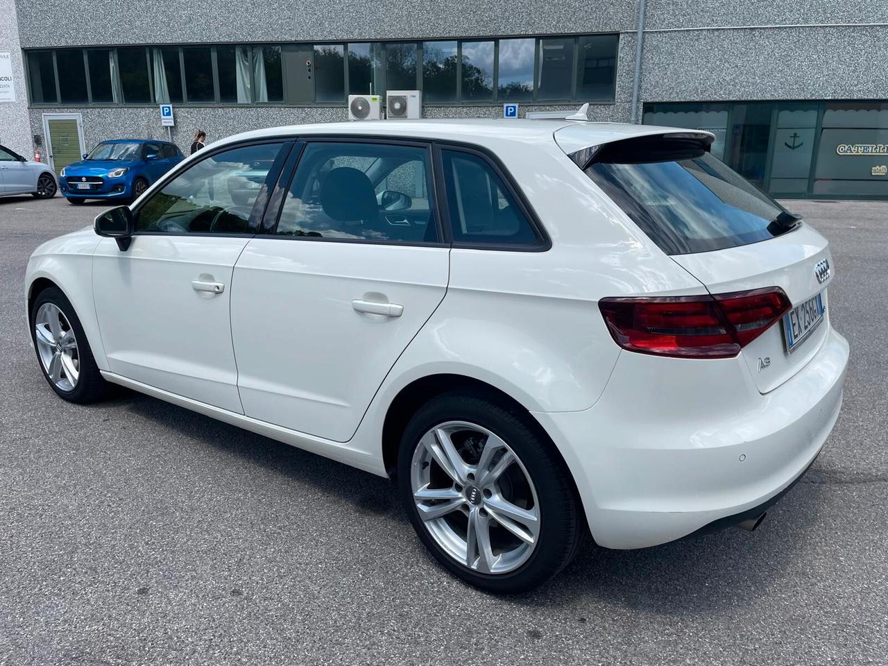Audi A3 SPB 1.6 TDI ultra Attraction