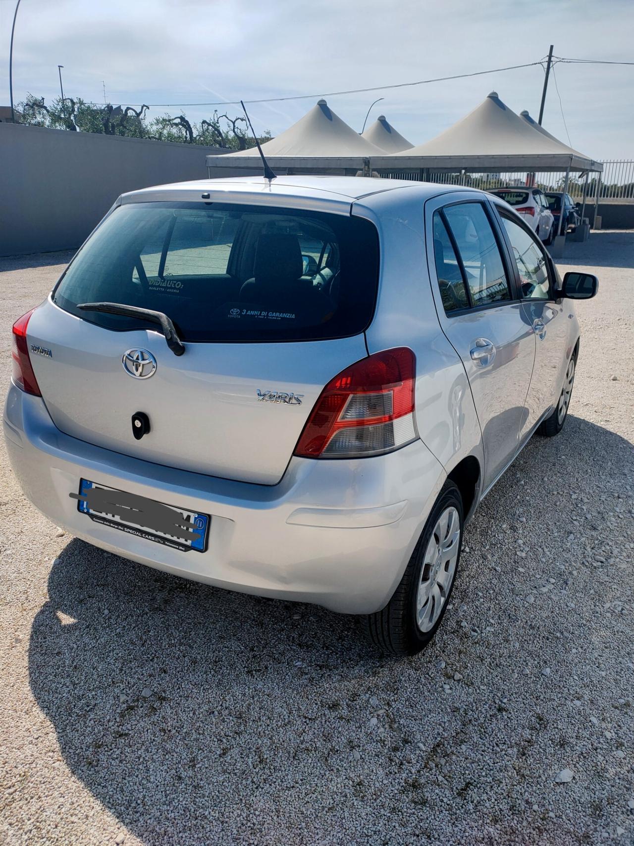 Toyota Yaris 1.0 5 porte Sol