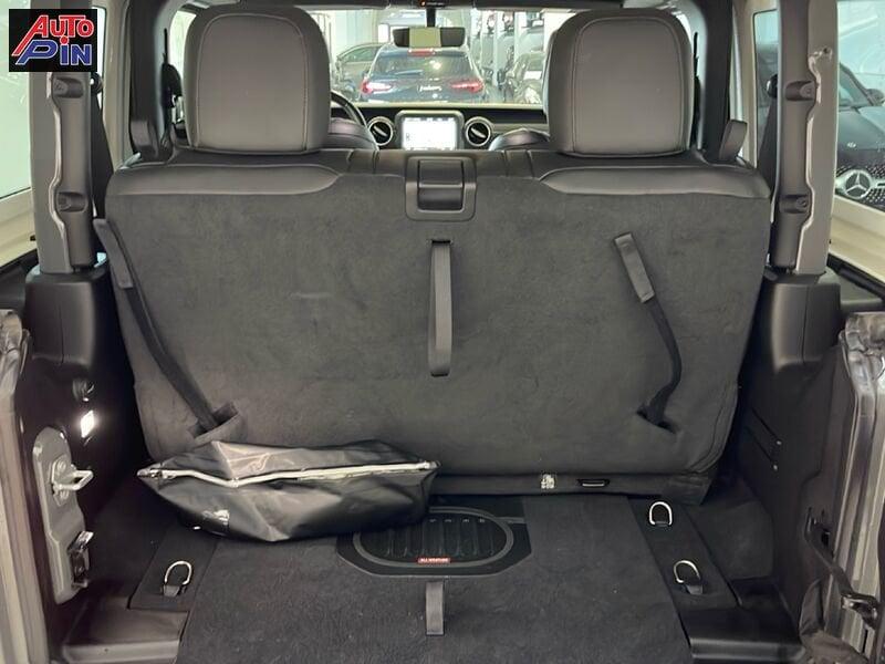 Jeep Wrangler Wrangler 2.2 Mjt II Sahara km 40.000