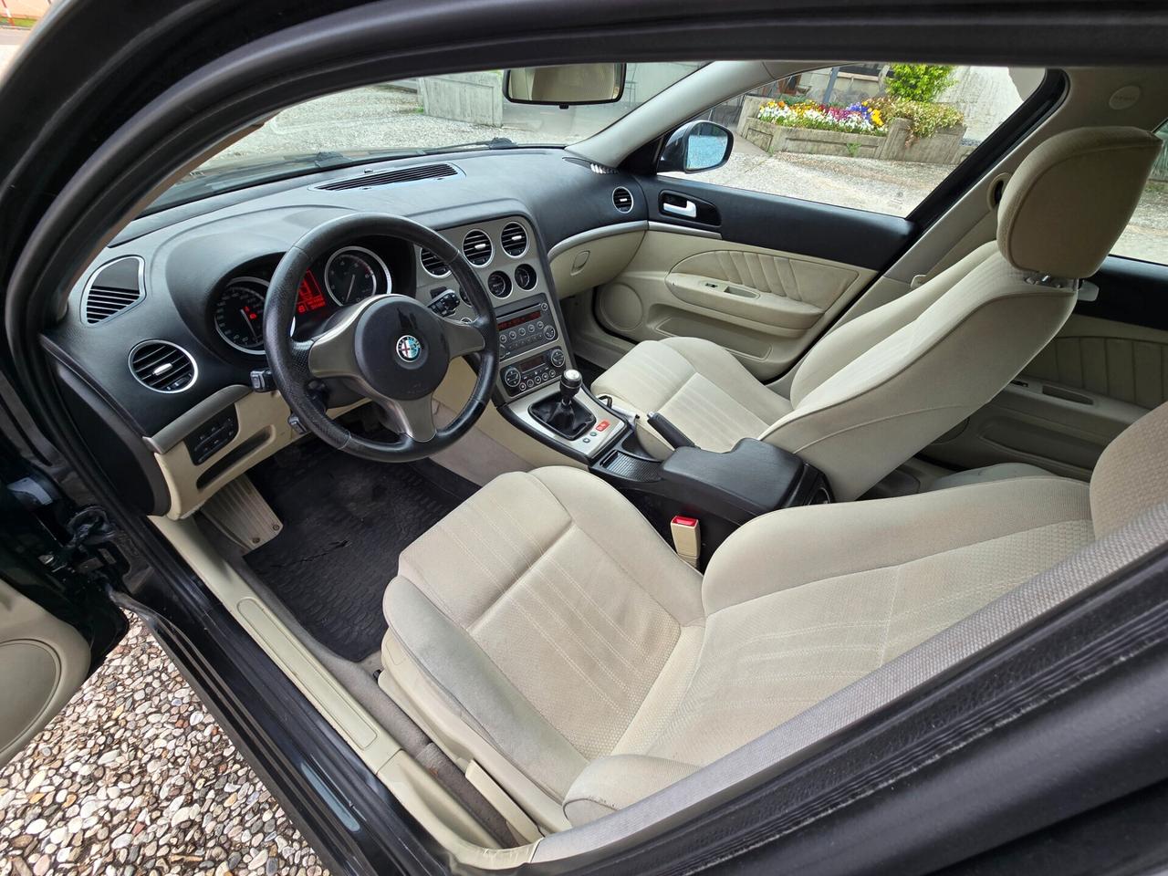 Alfa Romeo 159 1.9 JTDm 120cv 6 Marce ok Neopatentati
