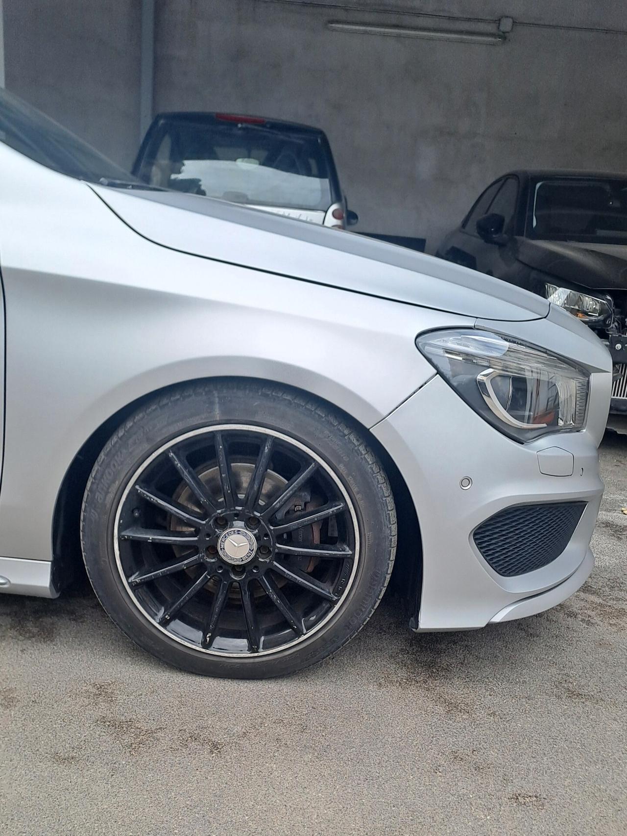 Mercedes-benz CLA 200 d Automatic Premium