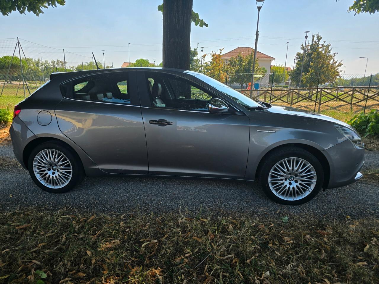 Alfa Romeo Giulietta 2.0 JTDm-2 150 CV Exclusive Gancio Traino Pelle