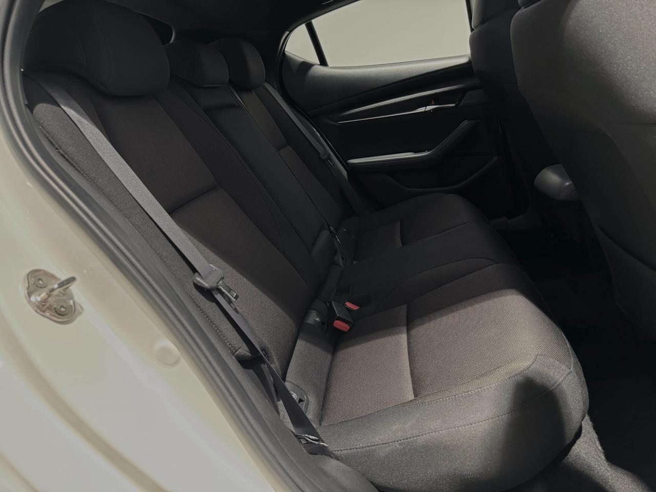 Mazda 3 Mazda3 1.8L Skyactiv-D Evolve