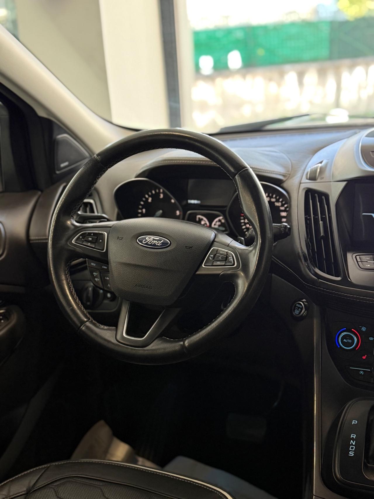 Ford Kuga 2.0 TDCI 180 CV S&S 4WD Powershift Vignale