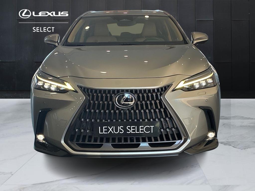 Lexus NX 2.5 plug-in Luxury 4wd e-cvt