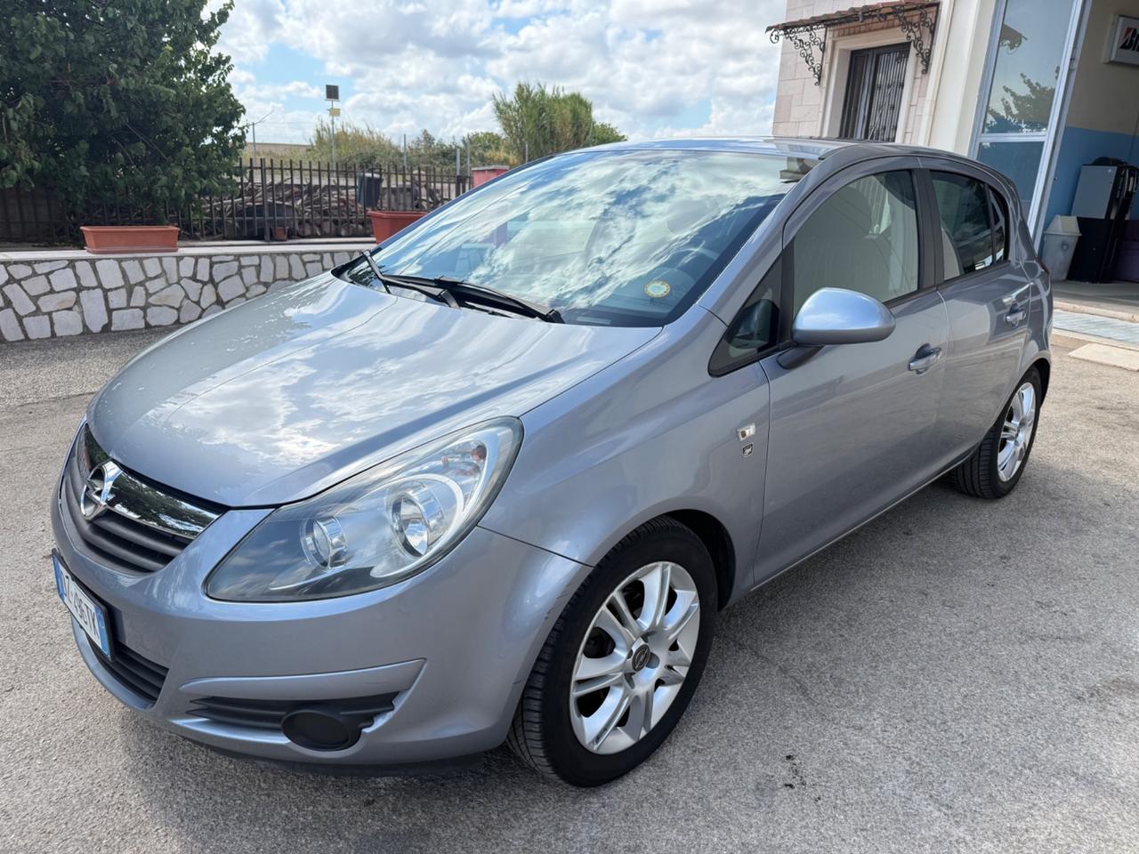 Opel Corsa 1.2 80CV 5 porte GPL-TECH Edition