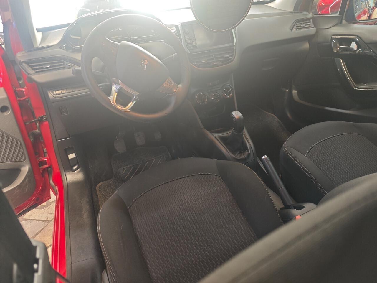 Peugeot 208 BlueHDi 75 5 porte Allure