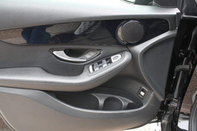 MERCEDES-BENZ GLC 300 d 4Matic Sport