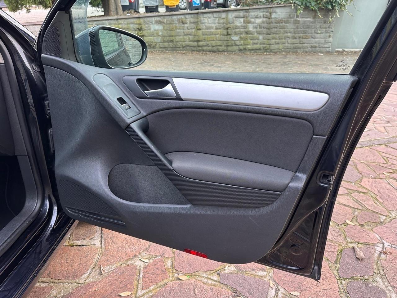 Volkswagen Golf 1.6 TDI DPF 5p. Highline