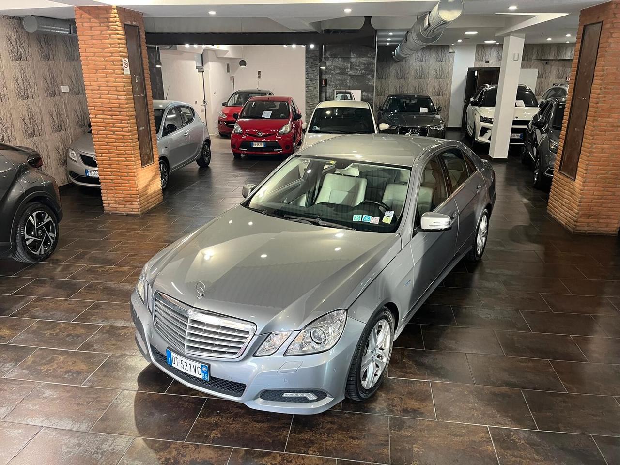 Mercedes-benz E 350 CDI BlueEFFICIENCY Avantgarde