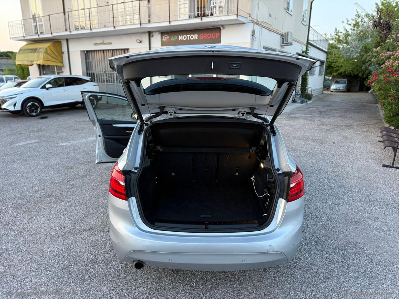 BMW 216i Active Tourer Luxury NEOPATENTATI