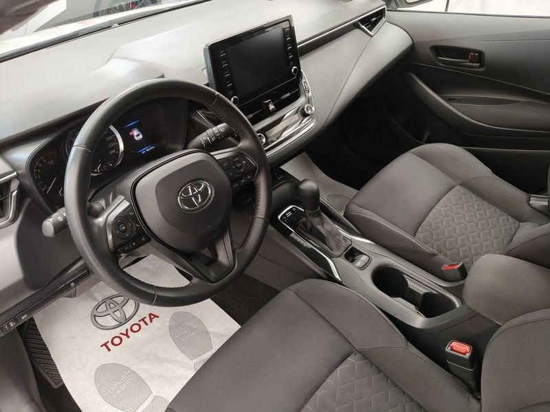 Toyota Corolla 1.8 Hybrid Business