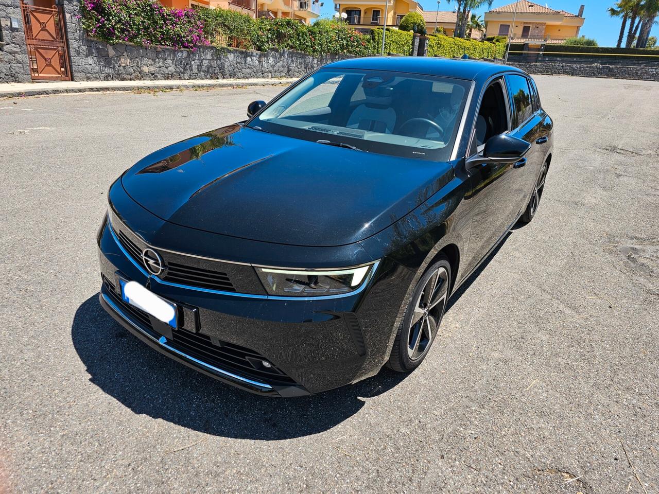 Opel Astra 1.6 Plug-in Hybrid 180 CV AT8 Business Elegance