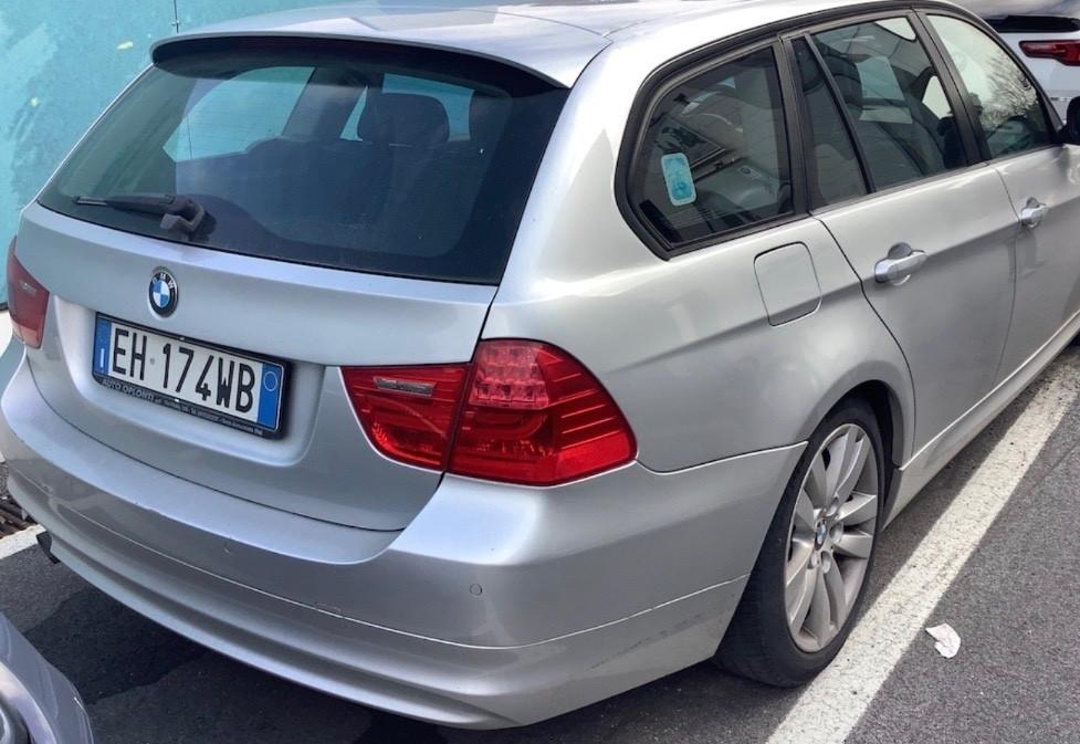 Bmw 318d 2.0 143CV cat Touring Attiva KM CERTIFICATI