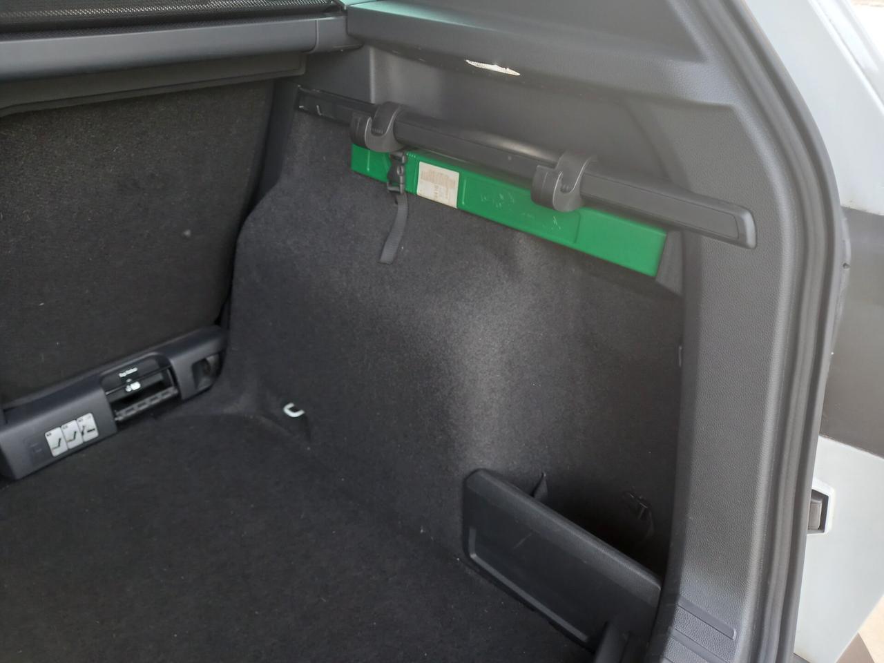 Skoda Karoq 1.6 TDI SCR Executive full