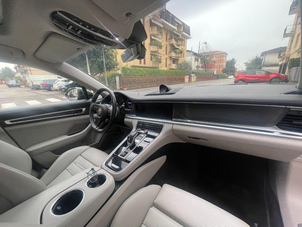PORSCHE Panamera 2.9 4 Platinum Edition