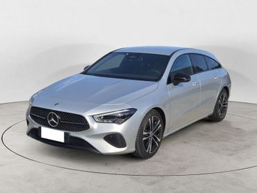 Mercedes-Benz CLA CLA Shooting Brake 200 d Night edition auto