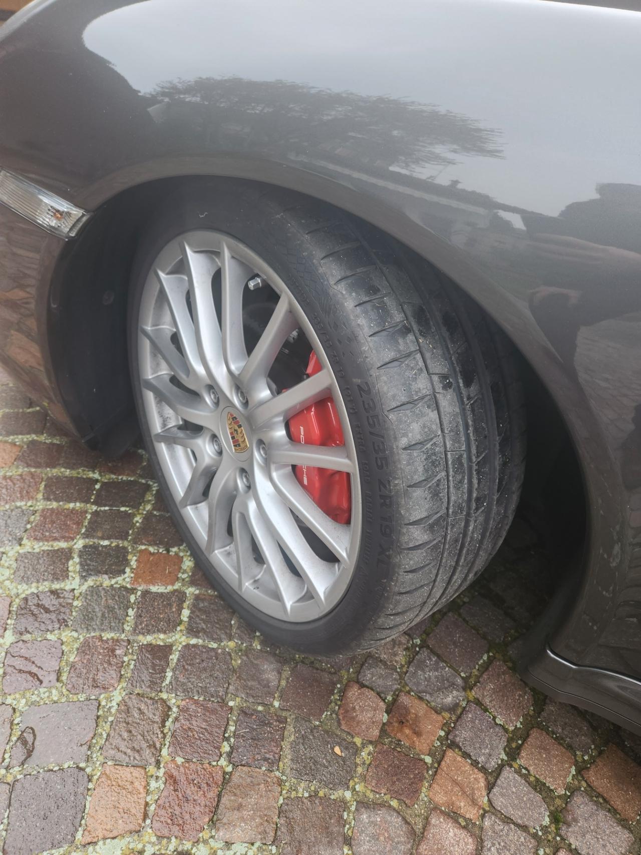 Porsche 911 Carrera 4S Coupé