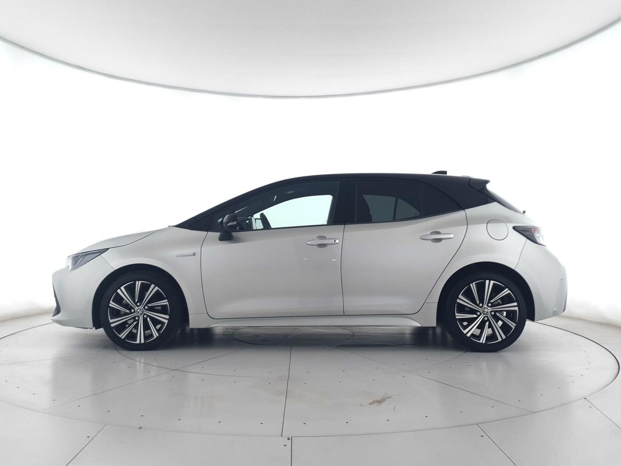 TOYOTA Corolla 2.0h Style cvt CAMERA+ACC+LED+C17"