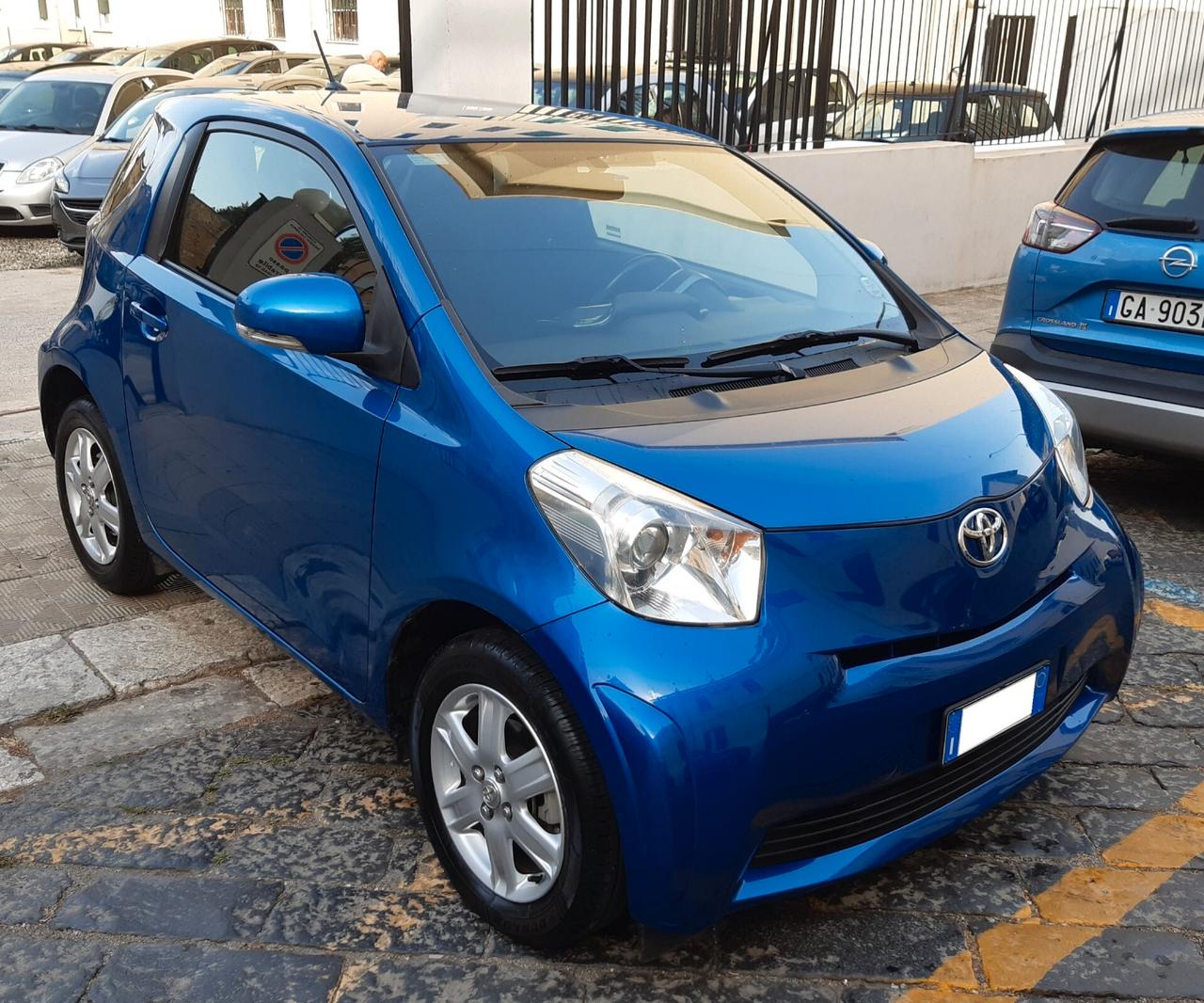 Toyota iQ 1.0 Multidrive NEOPATENTATI