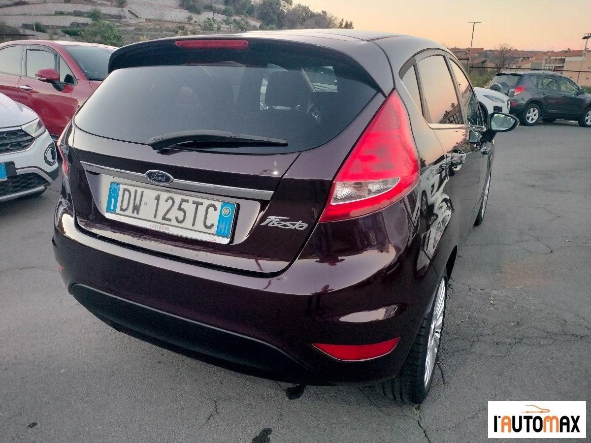 FORD - Fiesta 1.2 16v 82cv 5p