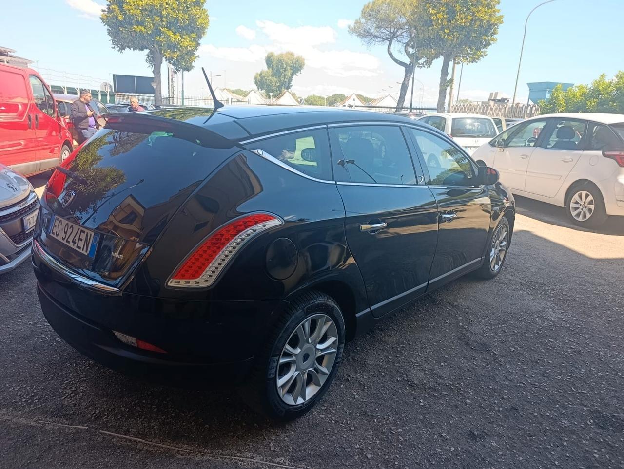 Lancia Delta 1.6 MJT DPF Gold 2014