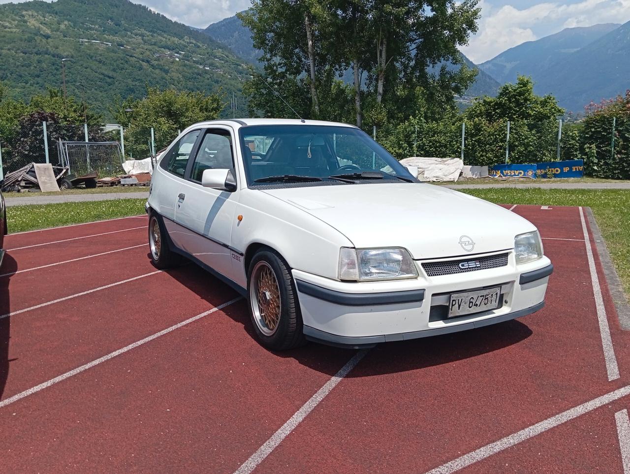 Opel Kadett 2.0 3 porte GSi