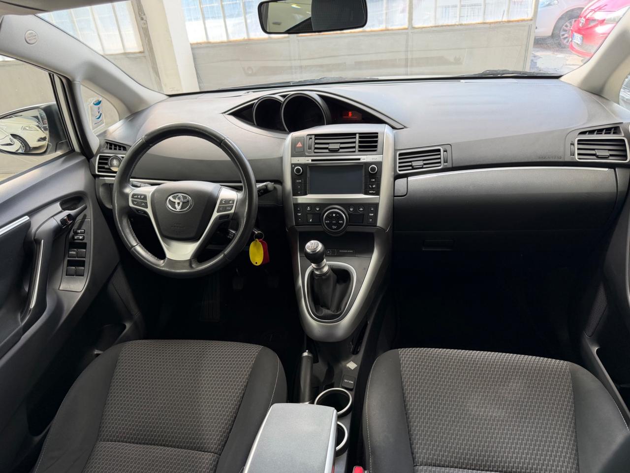 Toyota Verso 1.6 D-4D Business 7 Posti