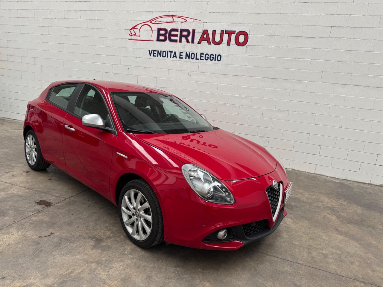 Alfa Romeo Giulietta benzina cambio automatico
