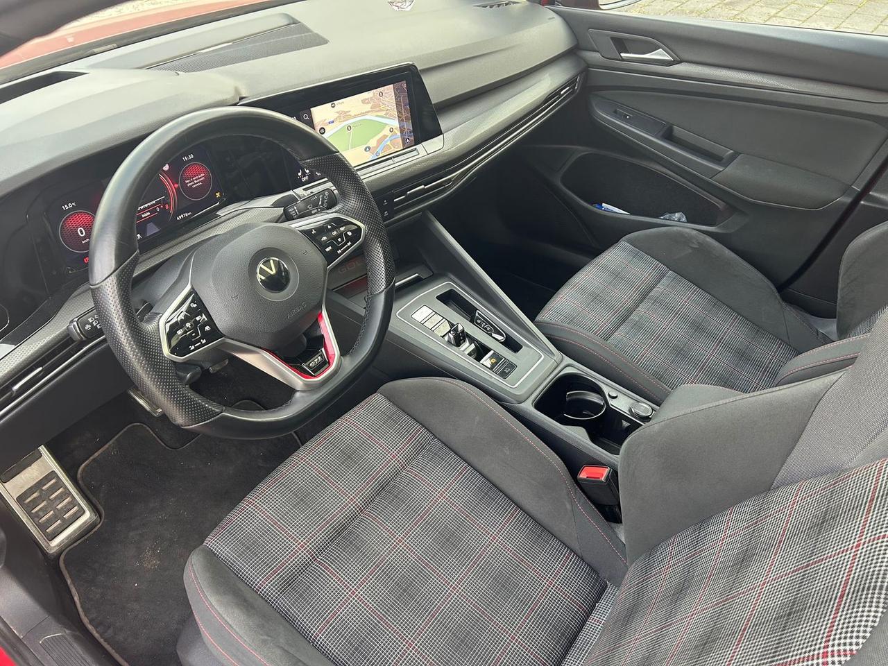 Volkswagen Golf GTI Ultimate 2.0 TSI GTI #9702