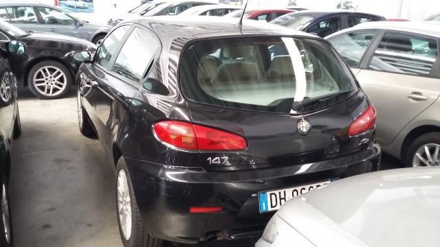 ALFA ROMEO 147 1.9 JTD (120) 5 porte Distinctive