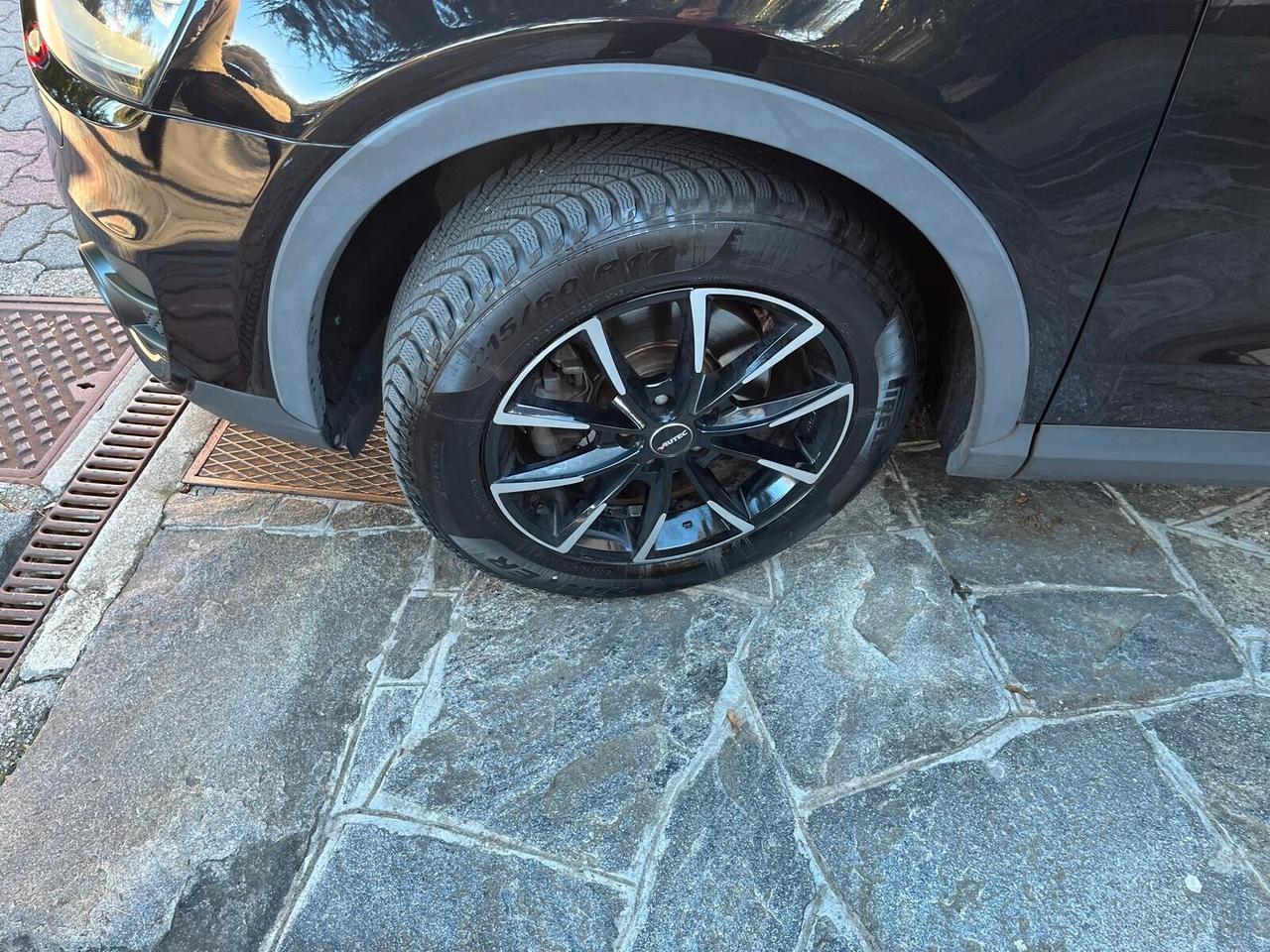 Audi Q3 2.0 TDI quattro Advanced S TRONIC - TETTO