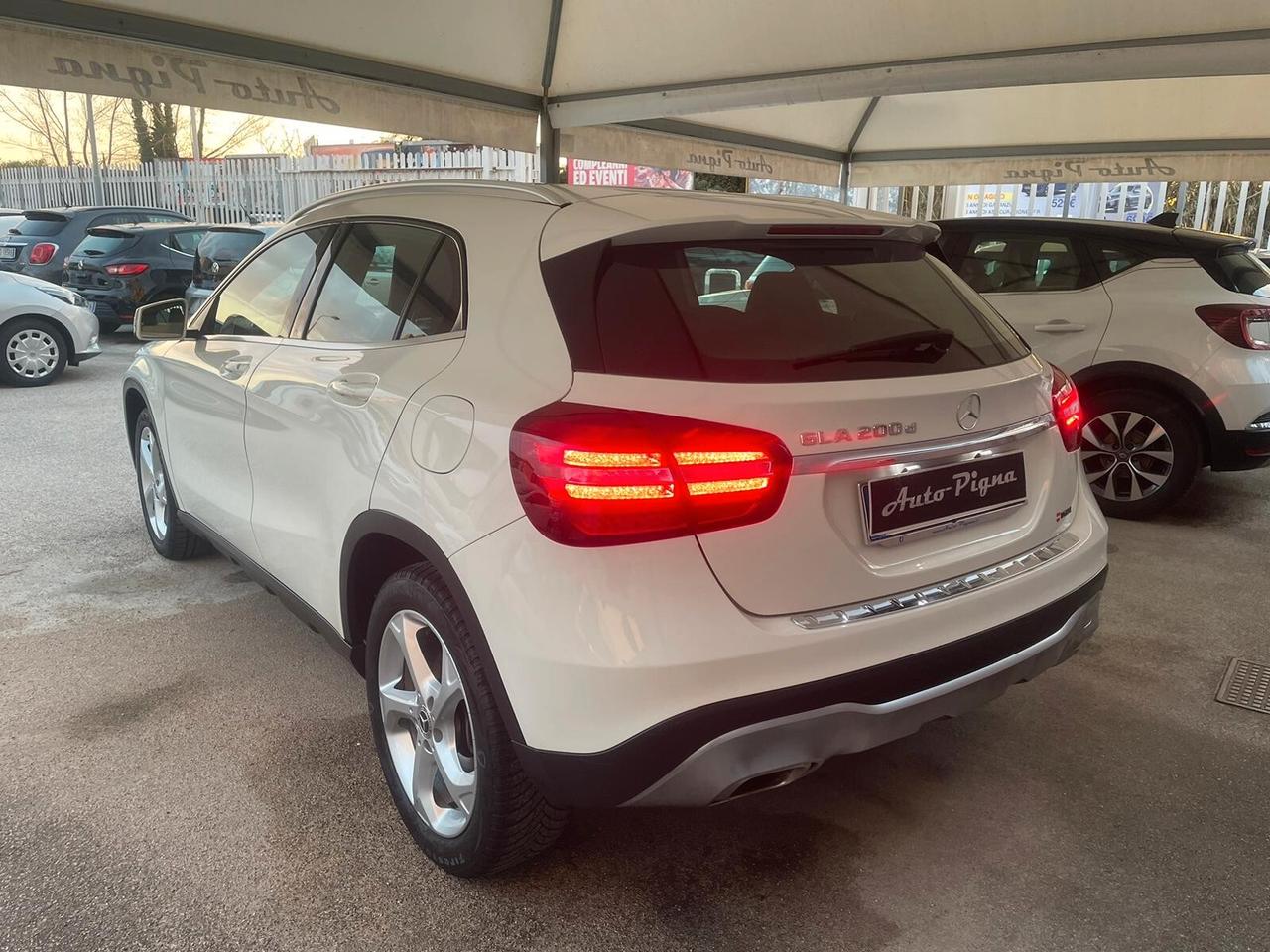 Mercedes-benz GLA 200 d Automatic Premium