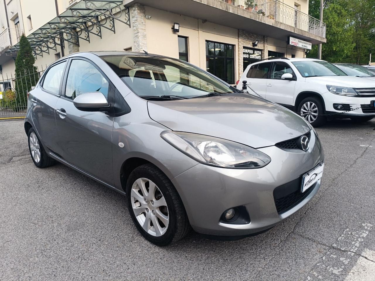 Mazda 2 1.3 75CV TRENDY CERCHI LEGA COMANDI AL VOLANTE