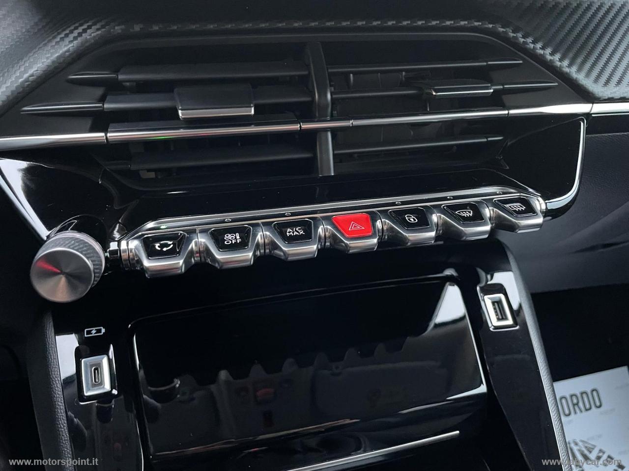 PEUGEOT 2008 BlueHDi 100 S&S