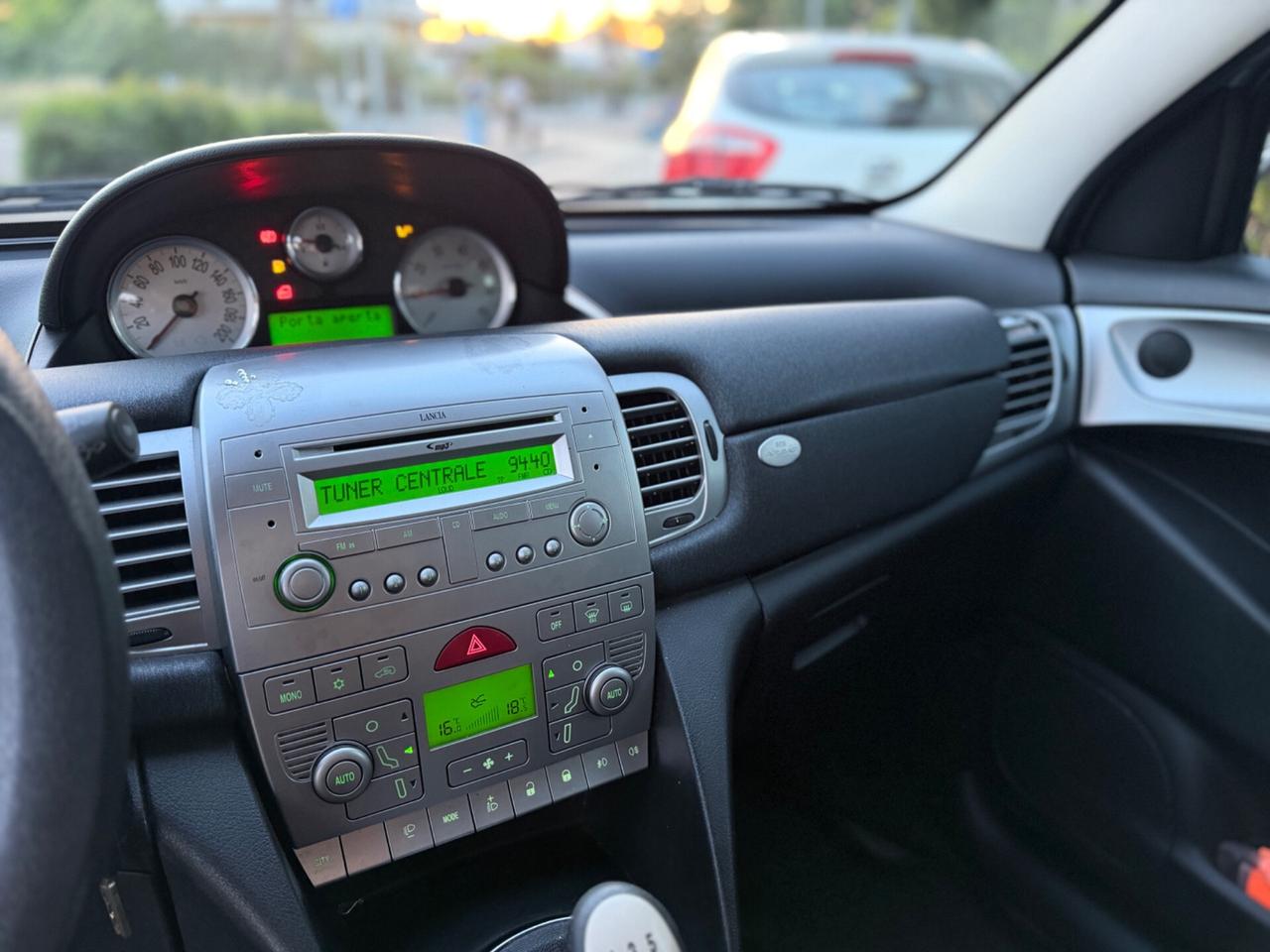 Lancia Ypsilon 1.4 Oro Ecochic GPL