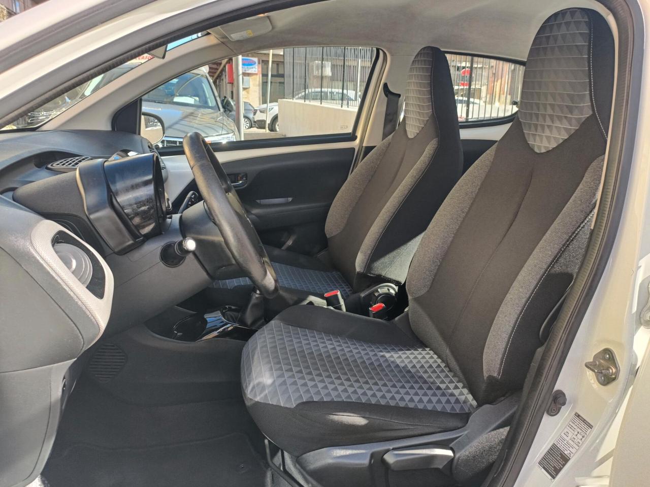 Peugeot 108 VTi 72 S&S 5 porte Allure