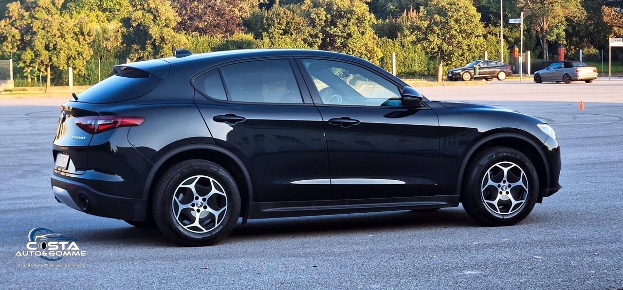 Alfa Romeo Stelvio 2.2 Turbodiesel 190 CV AT8 Q4 Executive